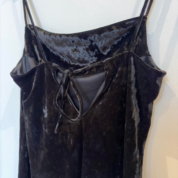 Topshop Black Velvet Mini Dress with Spaghetti Straps Size 4 - Picture 7 of 9